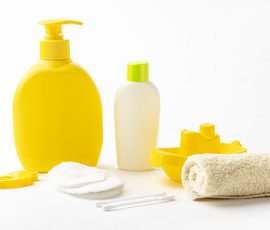 Quels produits utiliser pour la toilette de bébé en camping ?