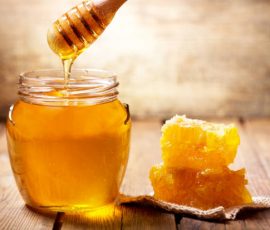 À partir de quel âge peut-on manger du miel ?