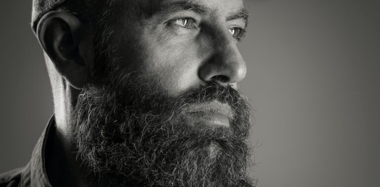 Tout ce qu’il faut savoir sur la cire pour barbe